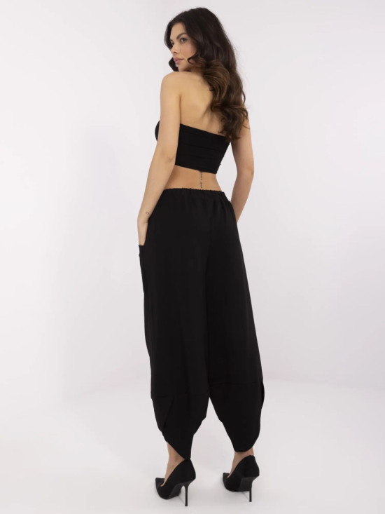 Pantaloni sportivi negri eleganți