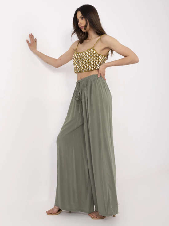 Pantaloni khaki stilati cu talie înaltă