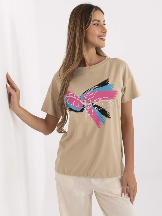 Tricou stilat cu aplicație