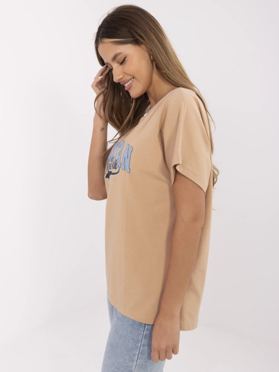Tricou stilat cu mânecă scurtă în culoarea camel