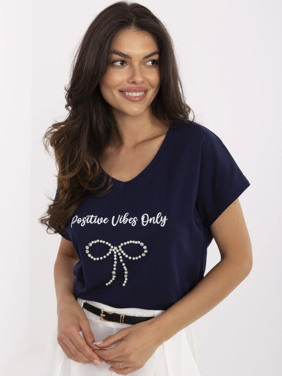 Tricou albastru elegant cu aplicație