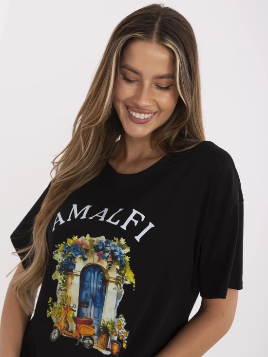 Tricou negru stilat cu imprimeu