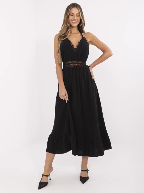Rochie elegantă neagră evazată