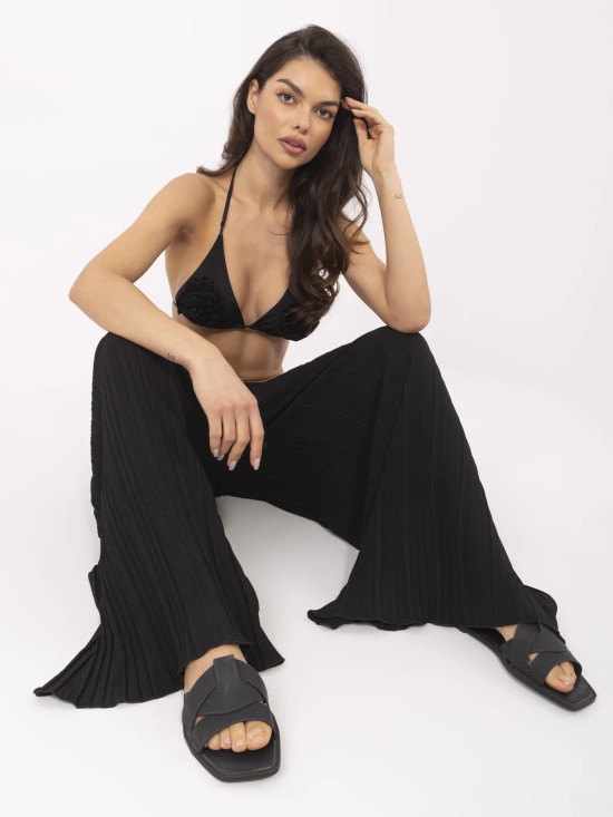 Pantaloni negri stilati