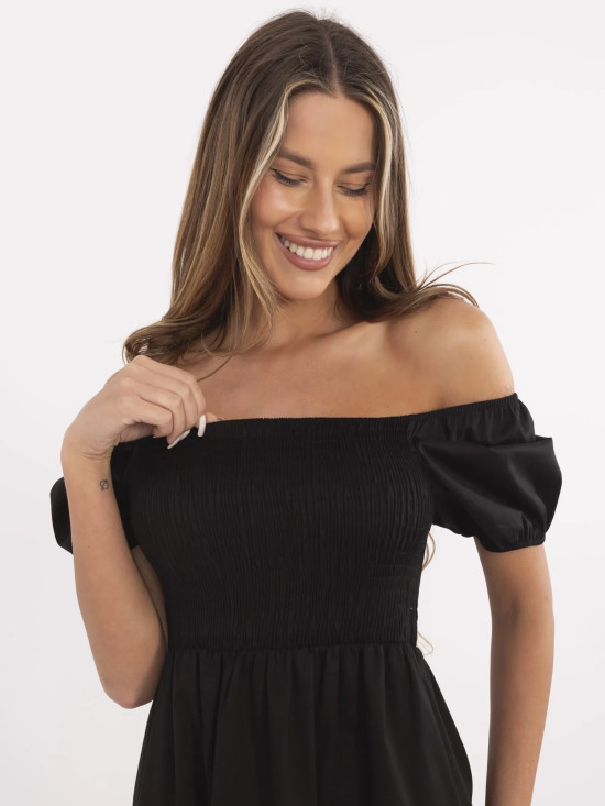 Rochie neagră evazată