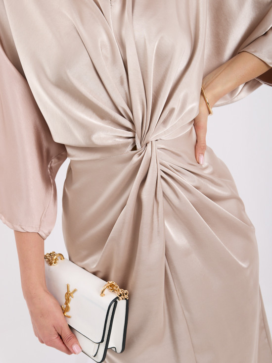 Rochie midi bej asimetrică cu mâneci 3/4