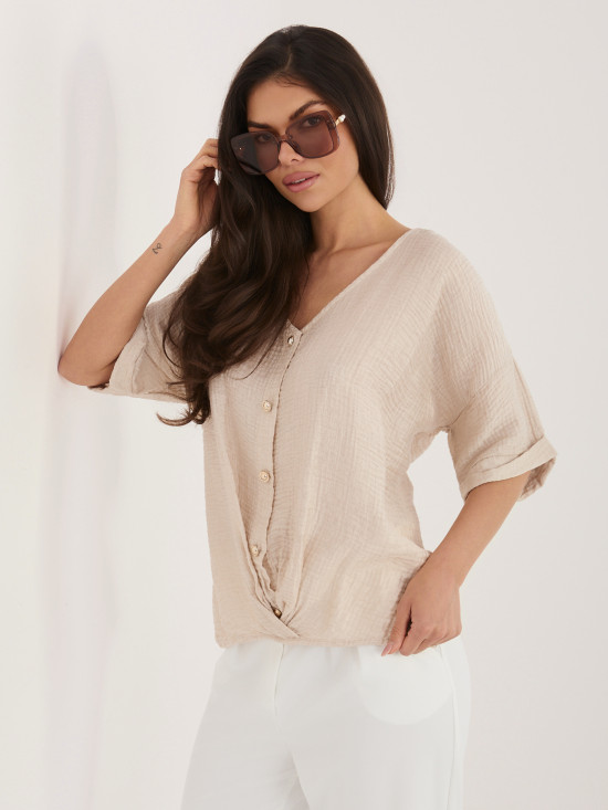 Bluză bej cu decolteu în V și material texturat