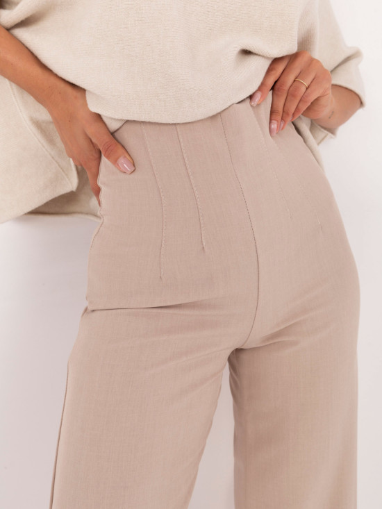 Pantaloni eleganți bej