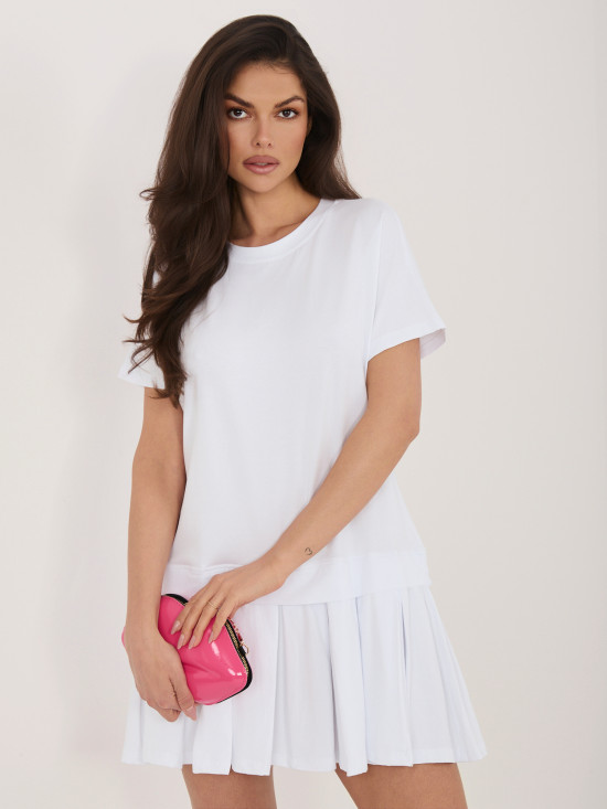 Rochie mini albă evazată cu mânecă scurtă