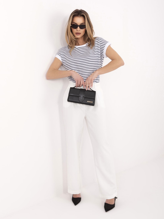 Tricou alb-bleumarin cu dungi, mânecă scurtă