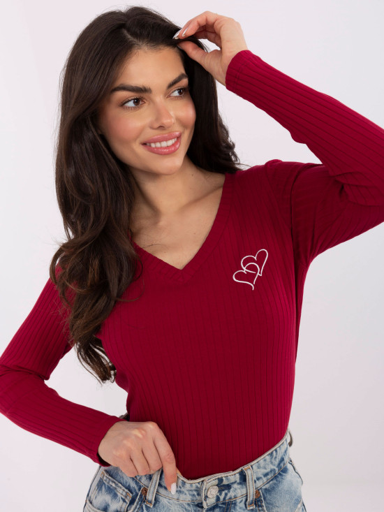 Bluză bordo cu broderie și decolteu în V