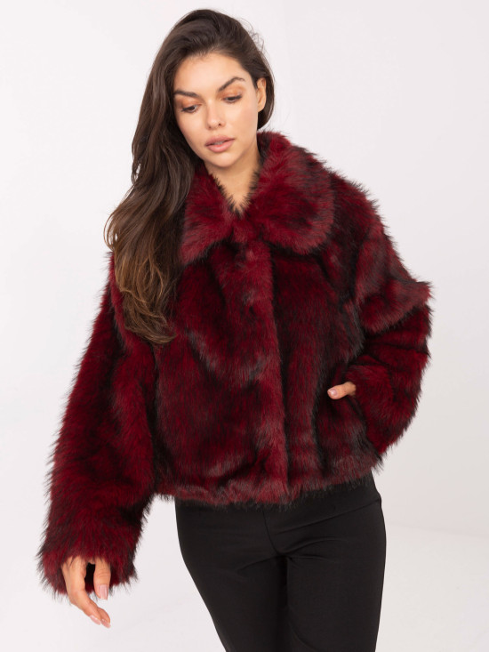 Jachetă elegantă bordo de iarnă