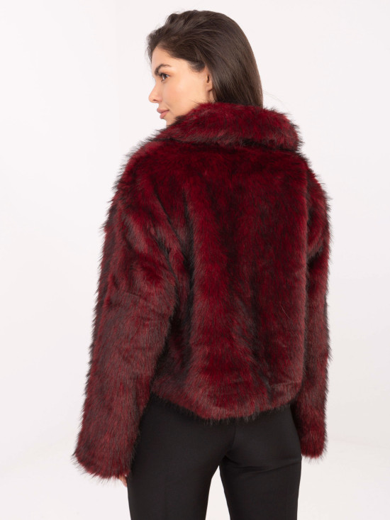 Jachetă elegantă bordo de iarnă
