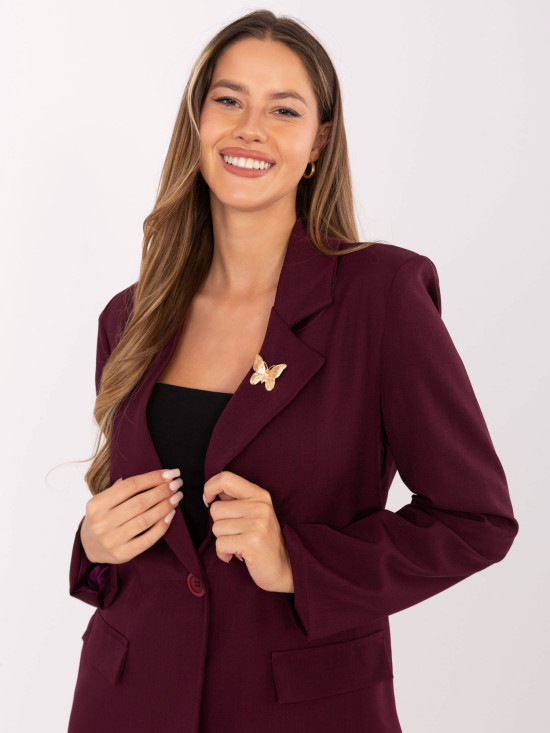 Sacou elegant bordo cu căptușeală și broșă