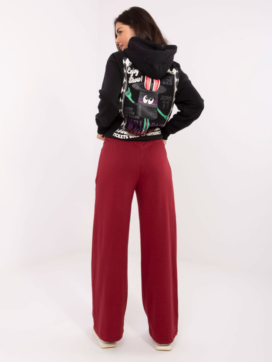 Pantaloni de trening bordo cu croială largă