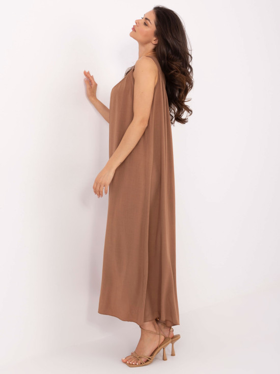 Rochie oversize maro cu decolteu în V