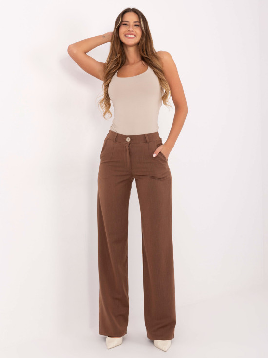Pantaloni eleganți maro din material cu croială largă