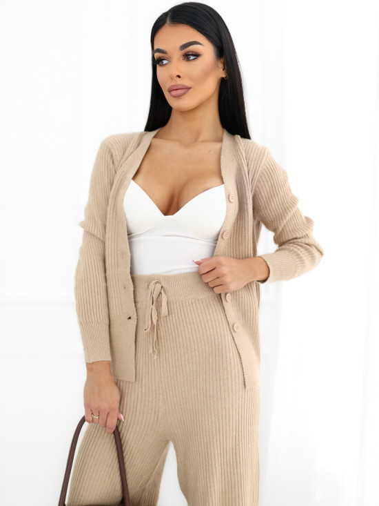 Set tricotat maro cu pantaloni largi
