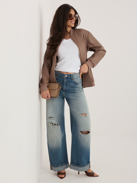 Geacă bej din piele ecologică cu guler înalt