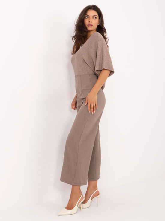 Pantaloni eleganți bej cu talie înaltă