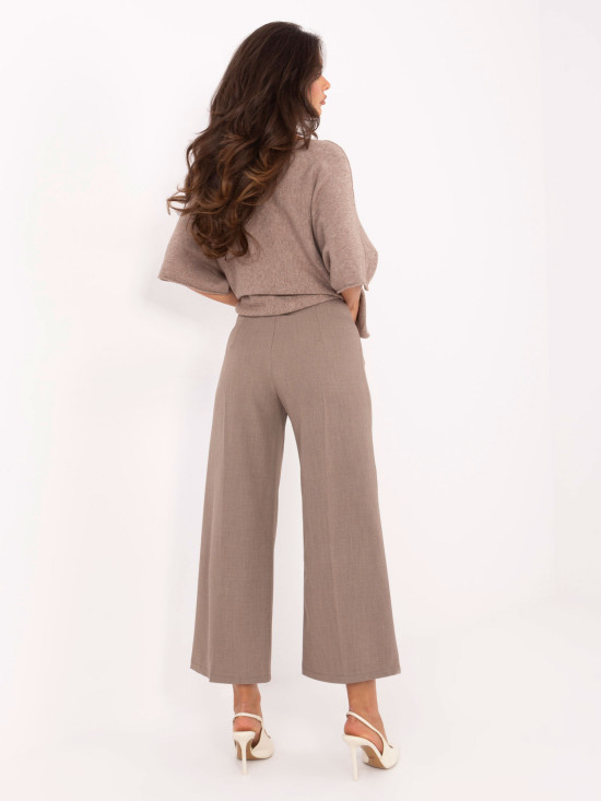 Pantaloni eleganți bej cu talie înaltă