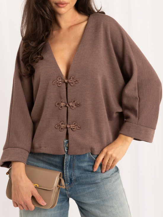 Pulover elegant bej cu decolteu în V
