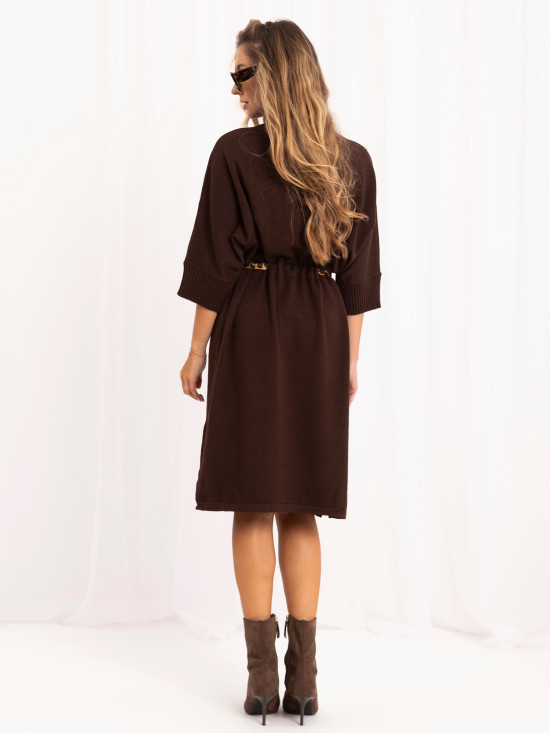 Rochie tricotată oversize maro cu curea și guler înalt