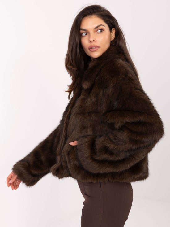 Jachetă elegantă de iarnă în culoare maro închis