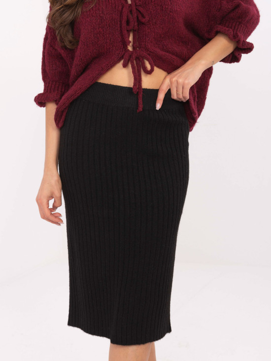 Fustă midi elegantă neagră