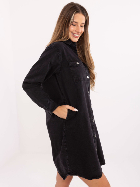 Rochie simplă neagră cu mâneci lungi