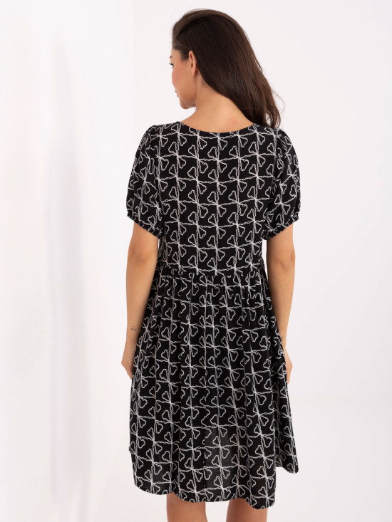 Rochie neagră evazată cu buline