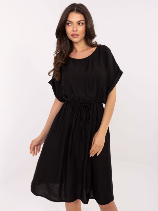 Rochie neagră evazată
