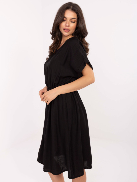 Rochie neagră evazată