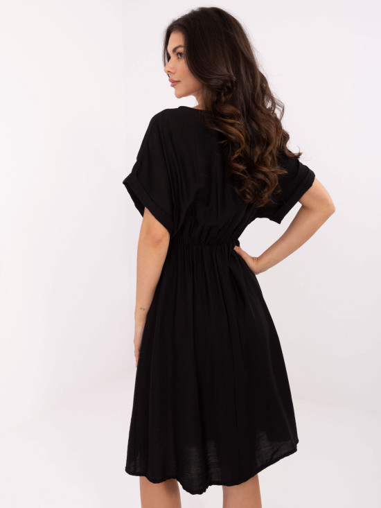 Rochie neagră evazată