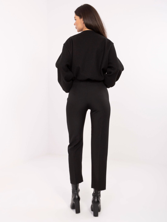 Pantaloni negri eleganți