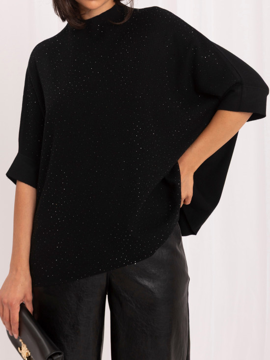 Pulover elegant negru cu aplicație și guler înalt