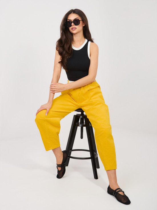 Top negru din bumbac fără mâneci