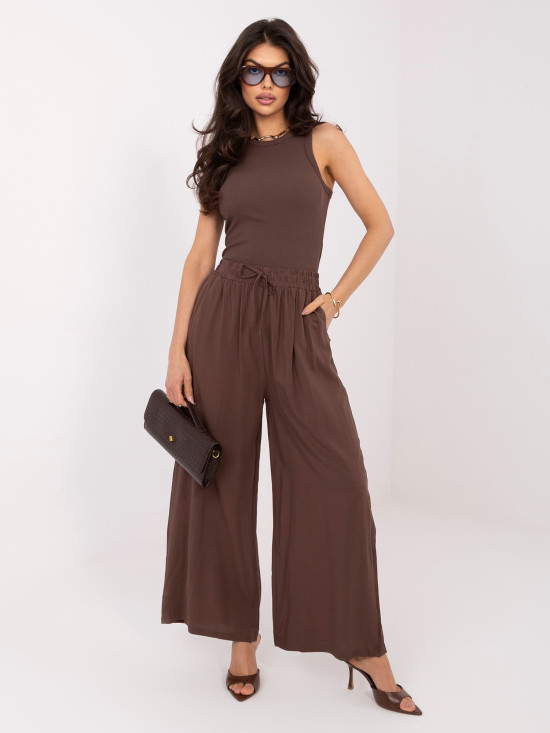 Top maro reiat fără mâneci