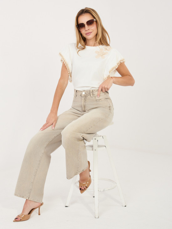 Bluză albă cu aplicație