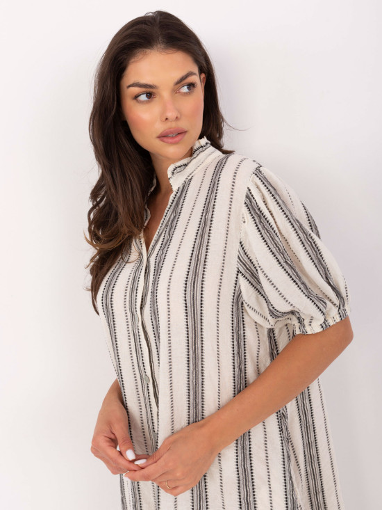Rochie oversize cu decolteu în V în combinație alb-negru