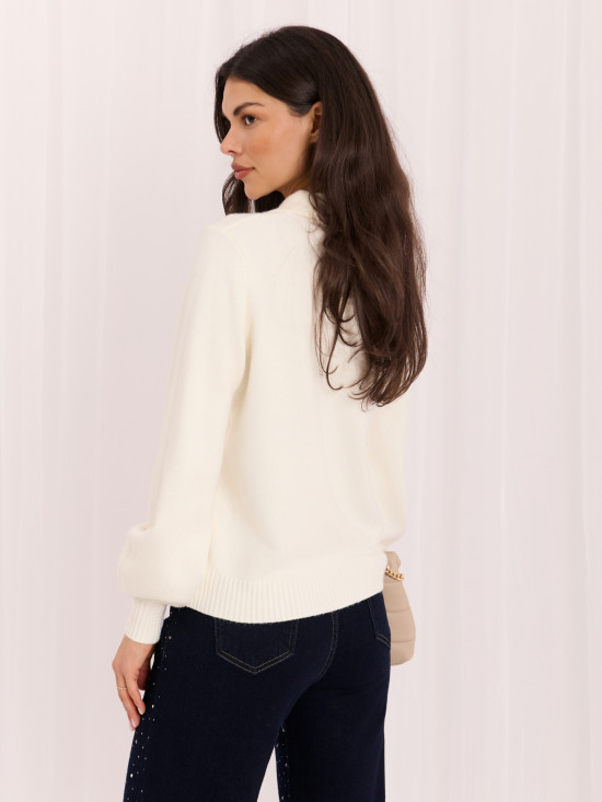 Pulover elegant ecru cu guler și nasturi