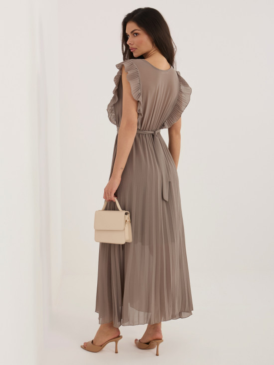 Rochie midi bej evazată cu curea