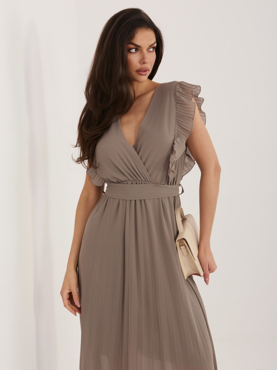 Rochie midi bej evazată cu curea