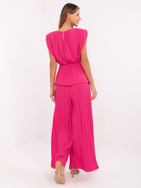 Compleu elegant în roz