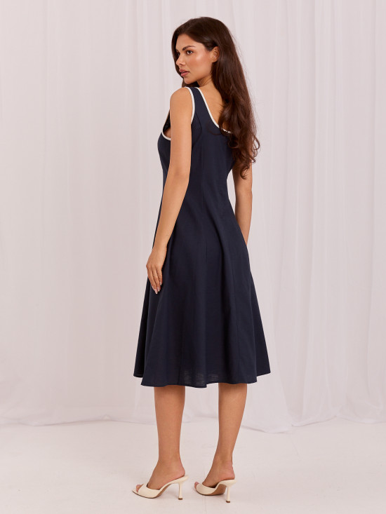 Rochie midi de vară evazată cu decolteu pătrat