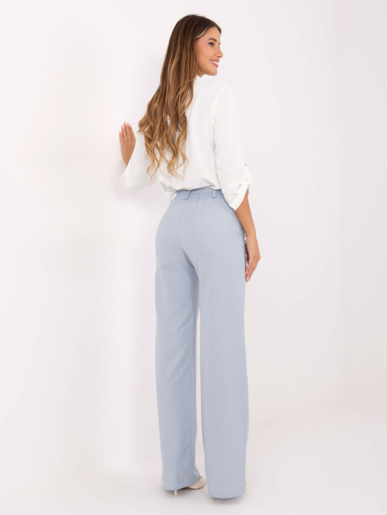 Pantaloni eleganți din material, albastru deschis, cu croială largă