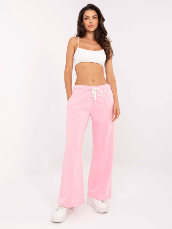 Pantaloni sportivi eleganți în roz deschis