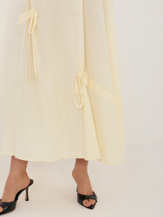 Fustă midi galbenă cu legare în talie