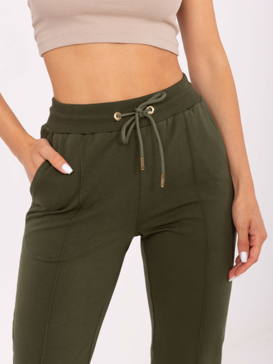 Pantaloni sportivi stilati în khaki