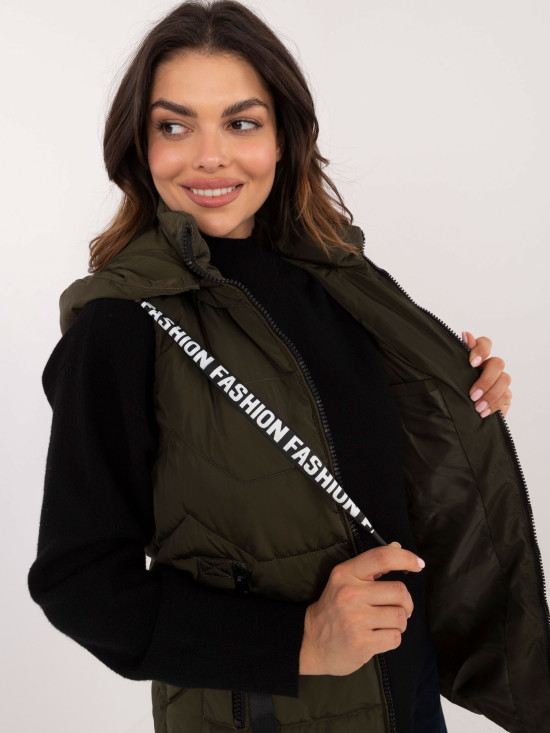 Vestă matlasată cu glugă khaki
